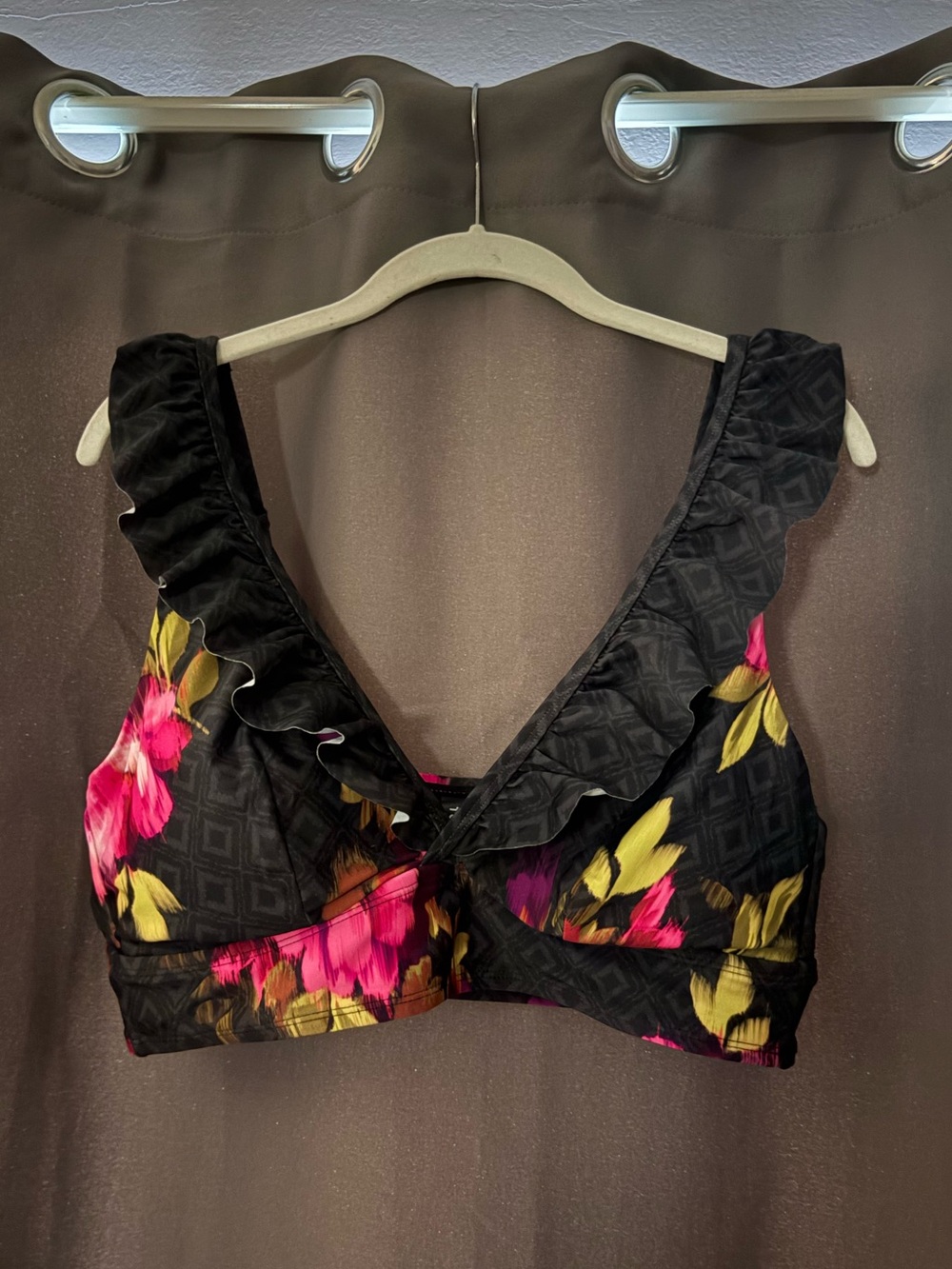 Torrid Floral Ruffle Bikini Swim Top Size 1 (1X)